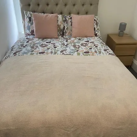 Private 6 * Bristol
